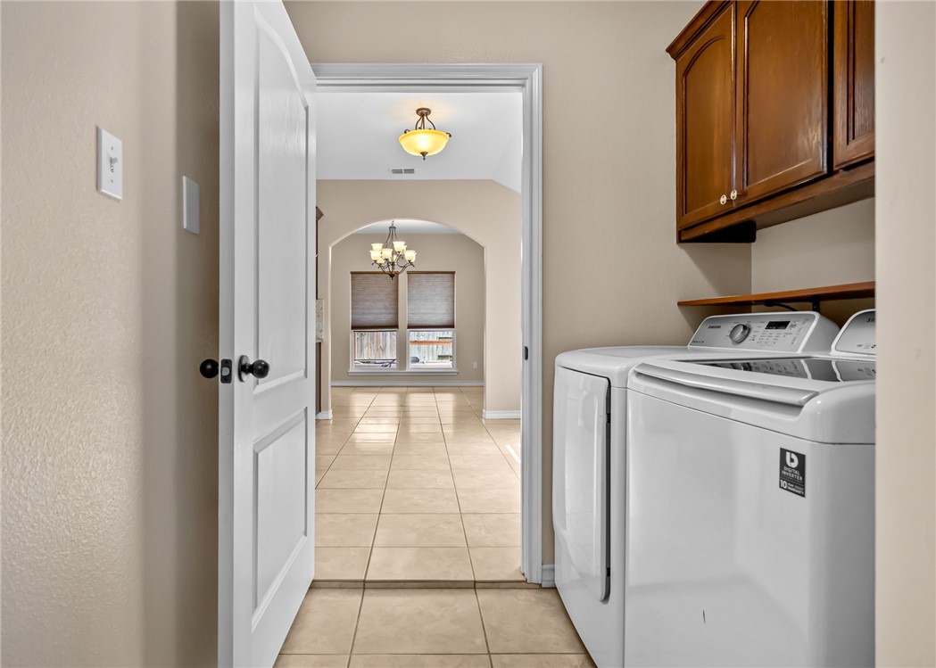 7406 Brush Creek Dr Property Photo 14