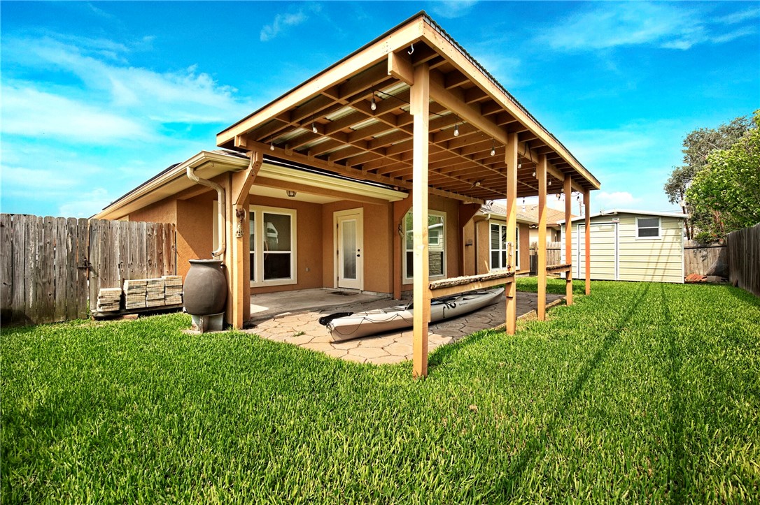 7406 Brush Creek Dr Property Photo 29