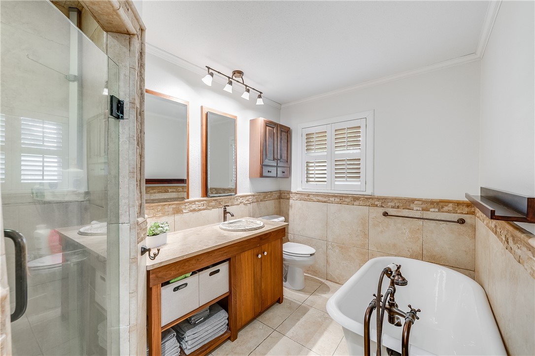 445 Williamson Pl Property Photo 23