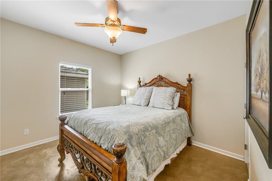 445 Williamson Pl Property Photo 34