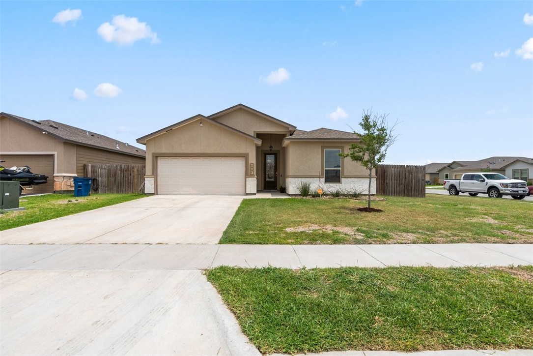 113 Guadalupe Palm Dr Property Photo 2