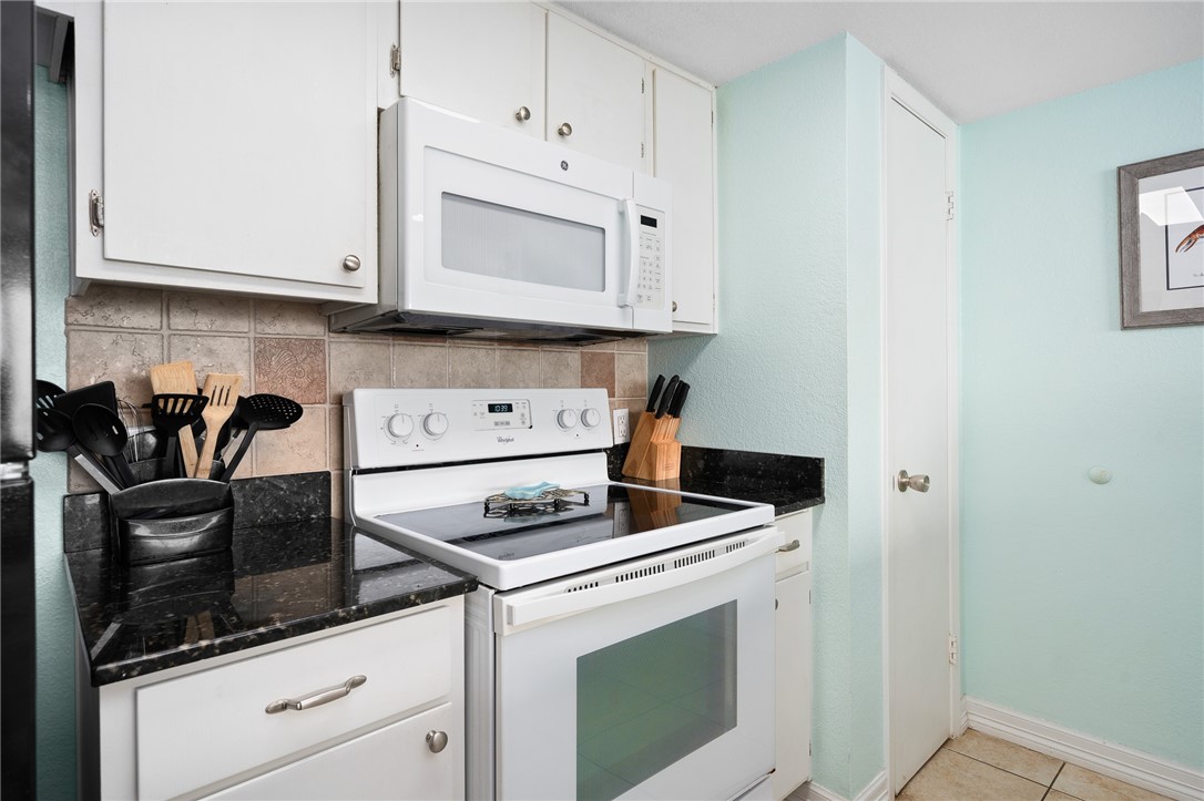 1021 Water St 214 Property Photo 14