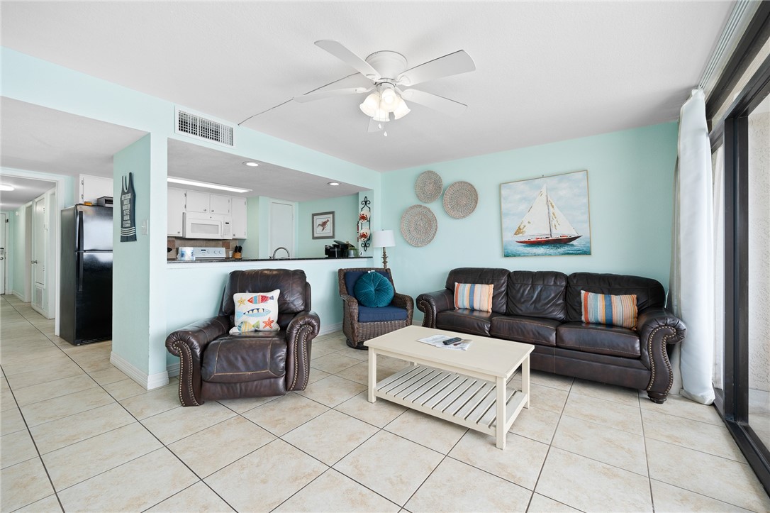 1021 Water St 214 Property Photo 17