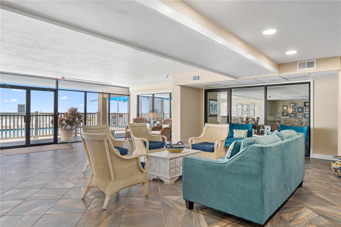 1021 Water St 214 Property Photo 23