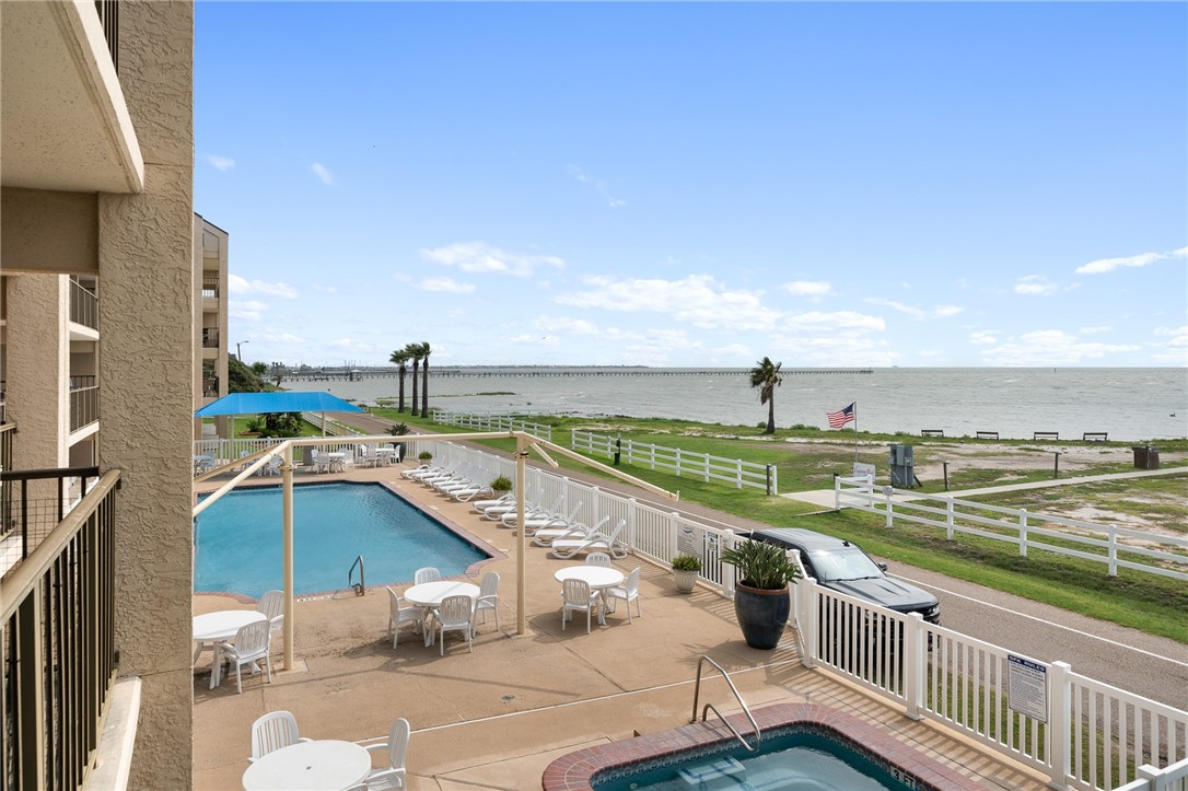 1021 Water St 214 Property Photo 26