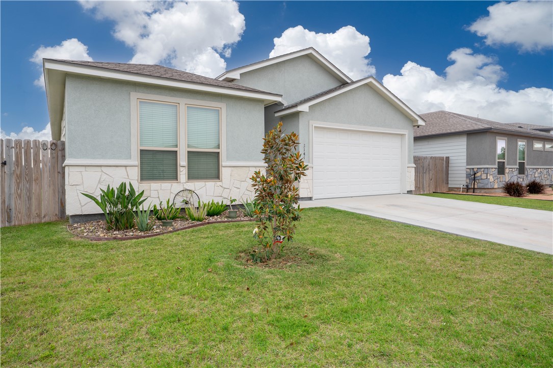 3141 Piranha Dr Property Photo 1