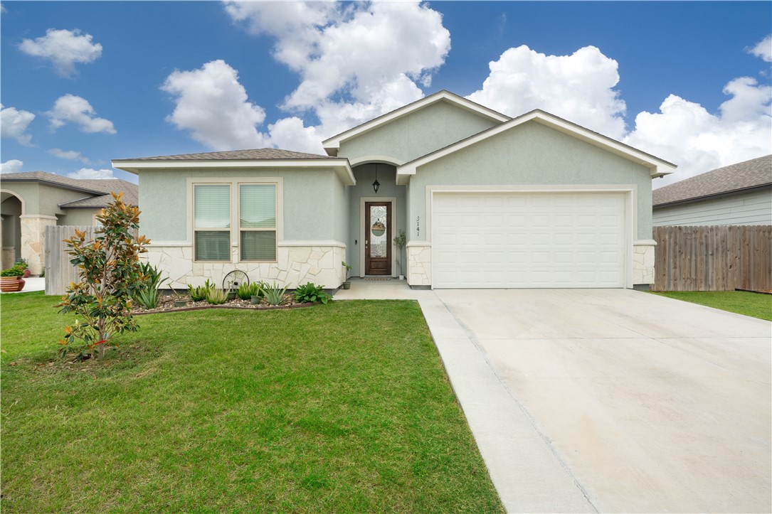 3141 Piranha Dr Property Photo 1