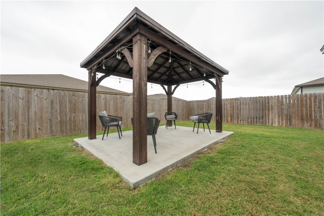 3141 Piranha Dr Property Photo 32