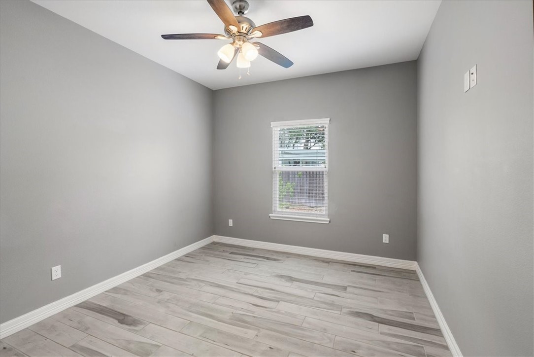 14342 Scallop St Property Photo 23