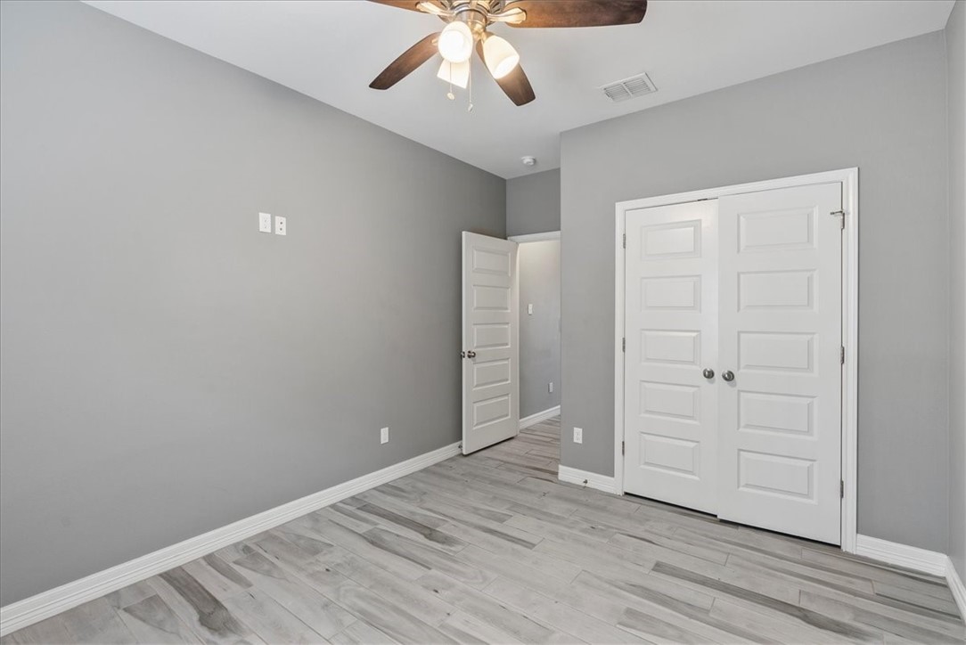 14342 Scallop St Property Photo 25