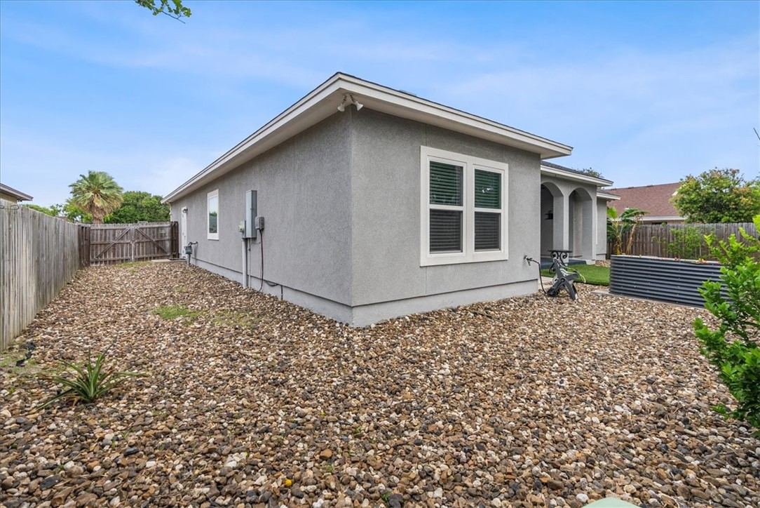 14342 Scallop St Property Photo 27