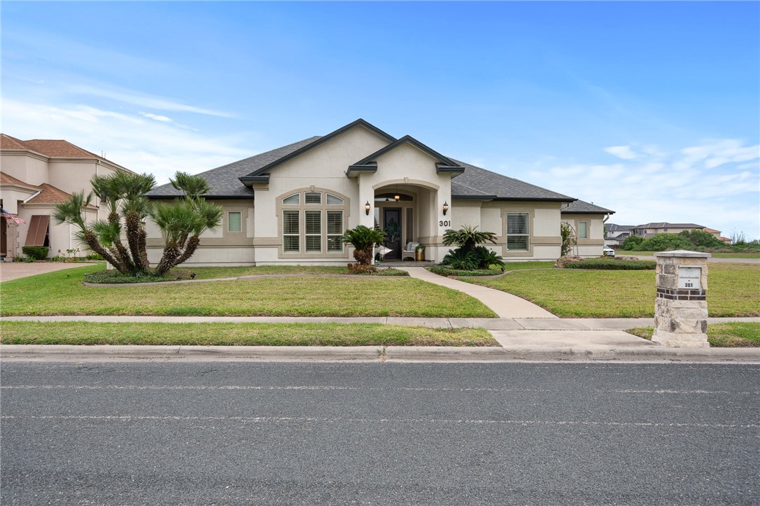 301 Heathercrest Property Photo 1
