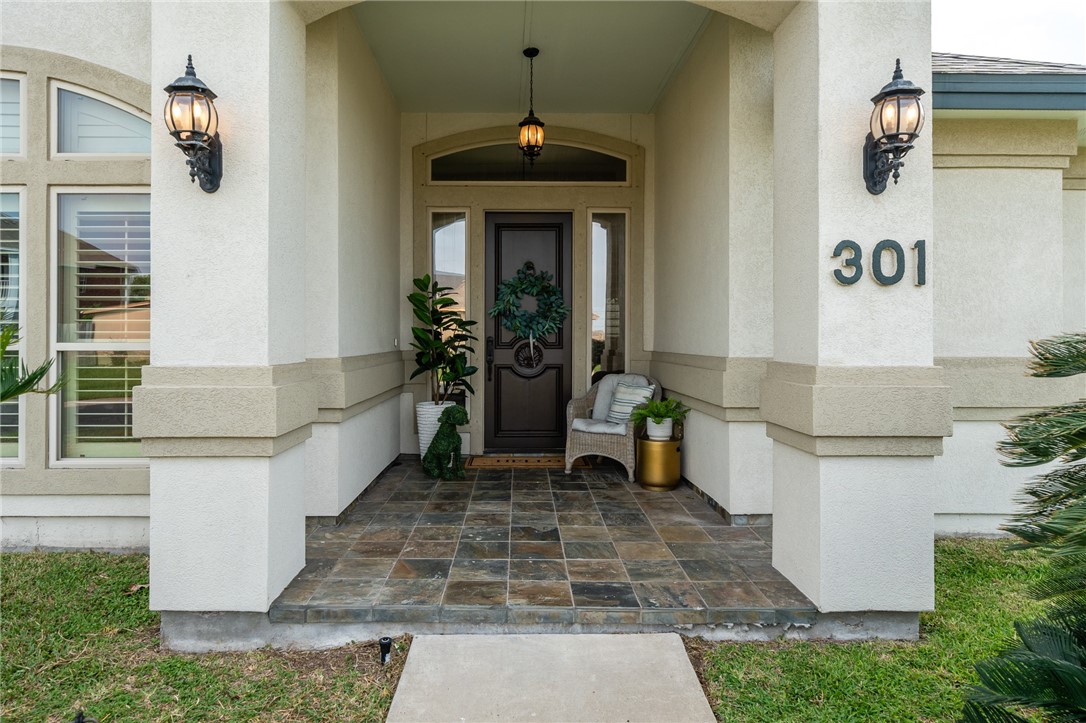 301 Heathercrest Property Photo 4