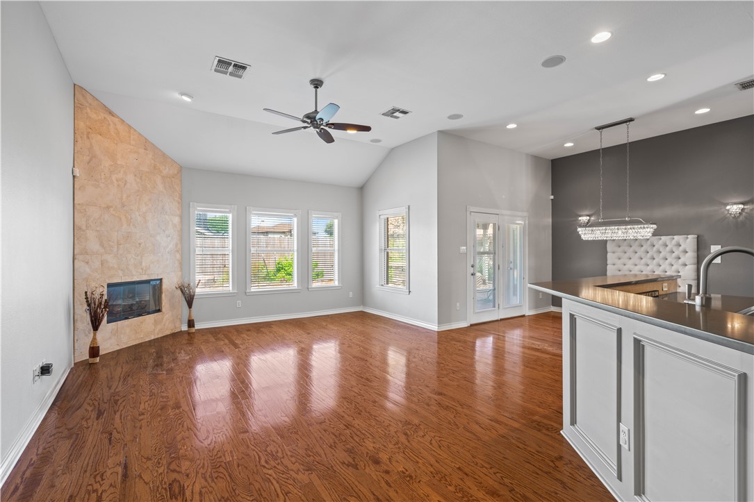 108 Black Diamond Property Photo 8