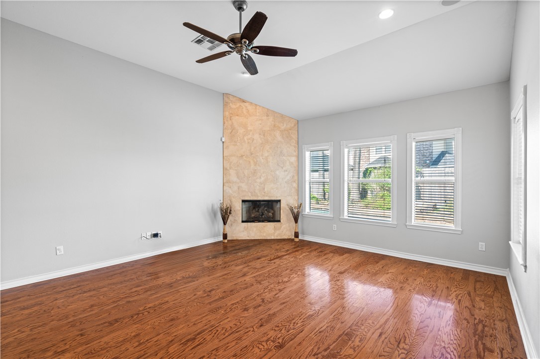 108 Black Diamond Property Photo 9