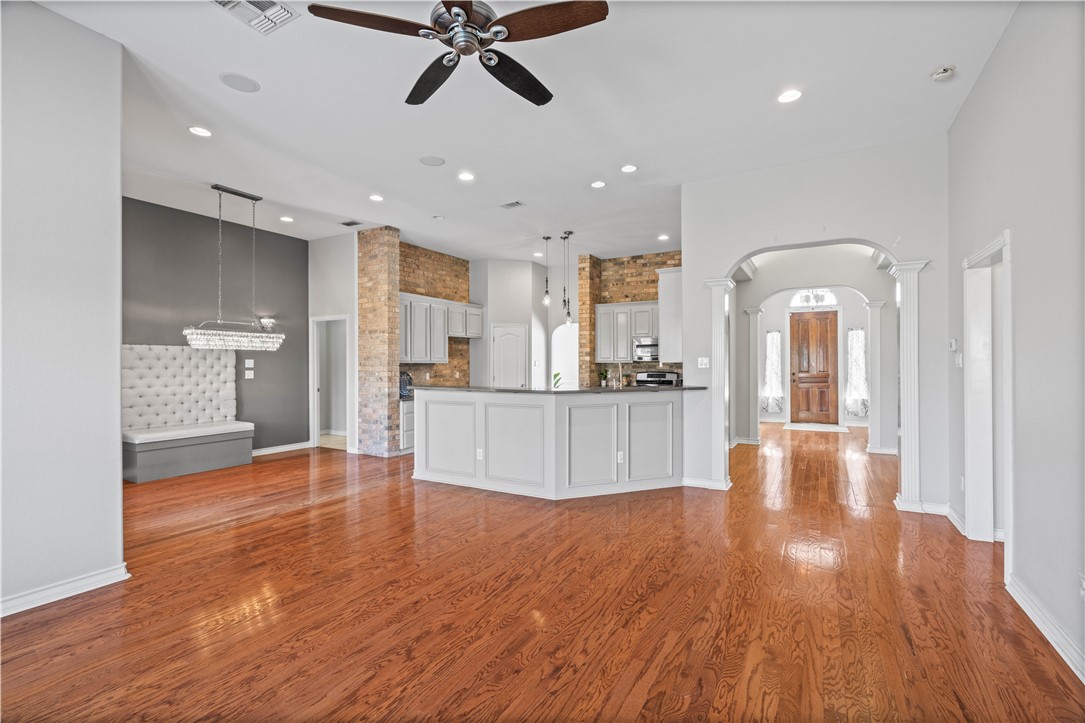 108 Black Diamond Property Photo 10