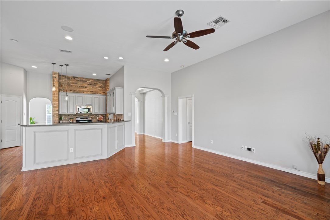 108 Black Diamond Property Photo 11