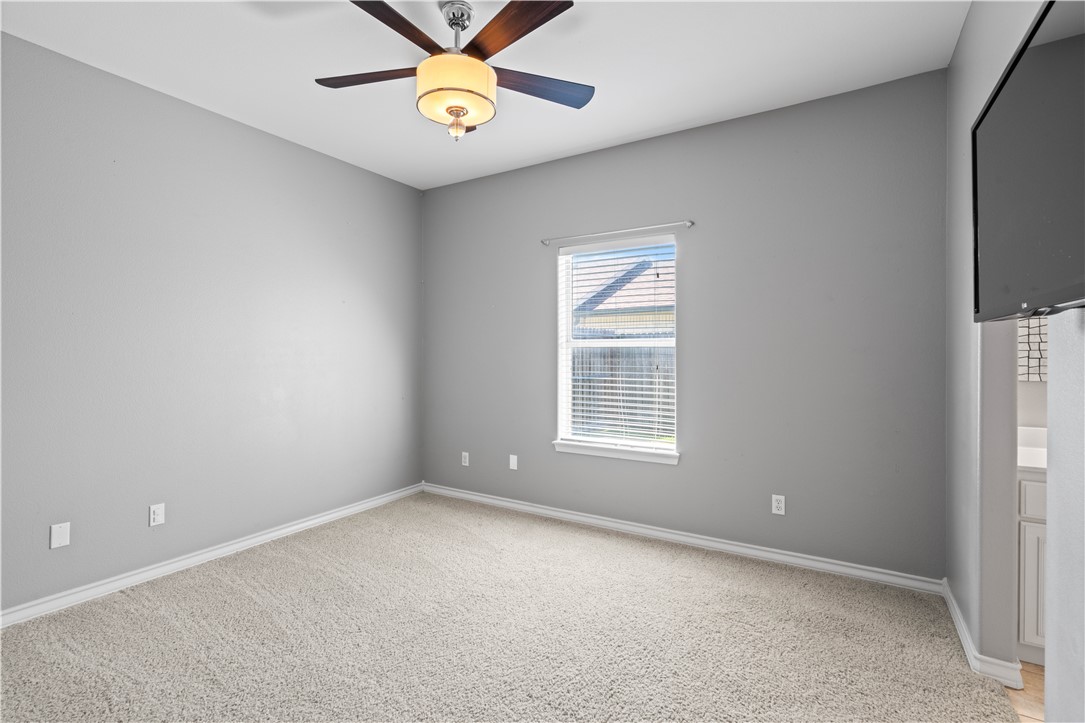 108 Black Diamond Property Photo 33
