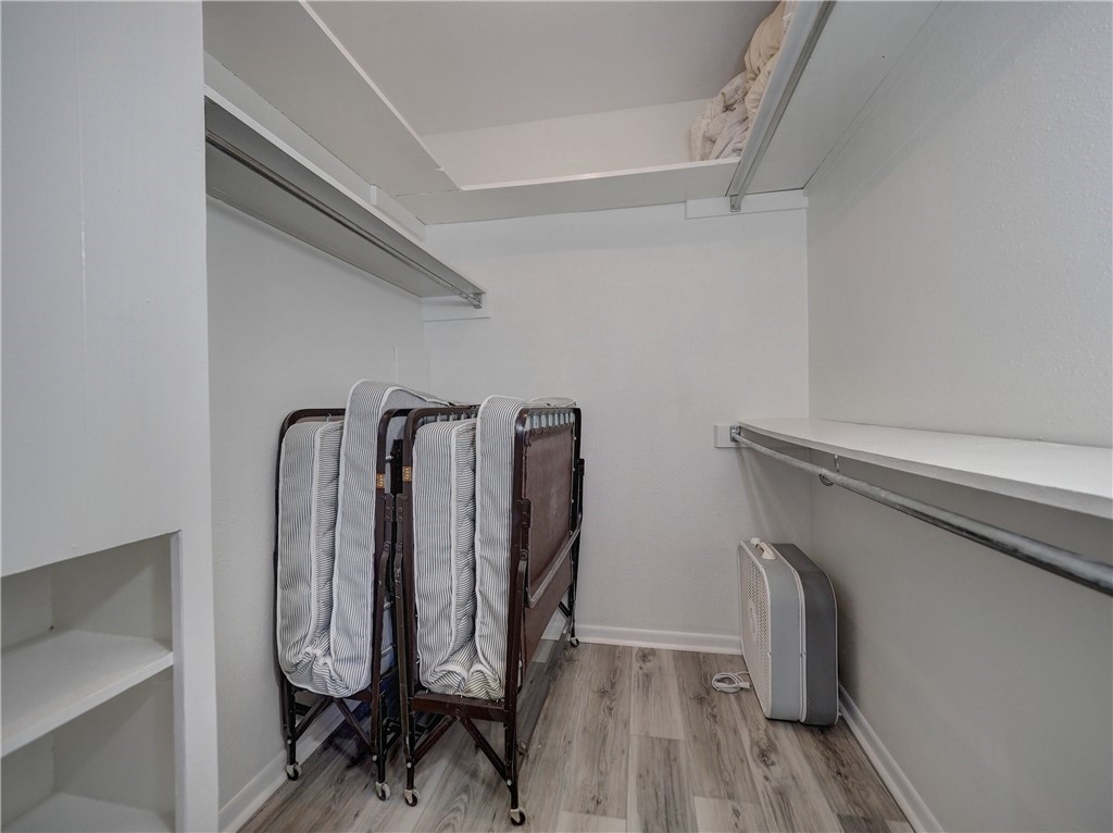 501 6th St Property Photo 17