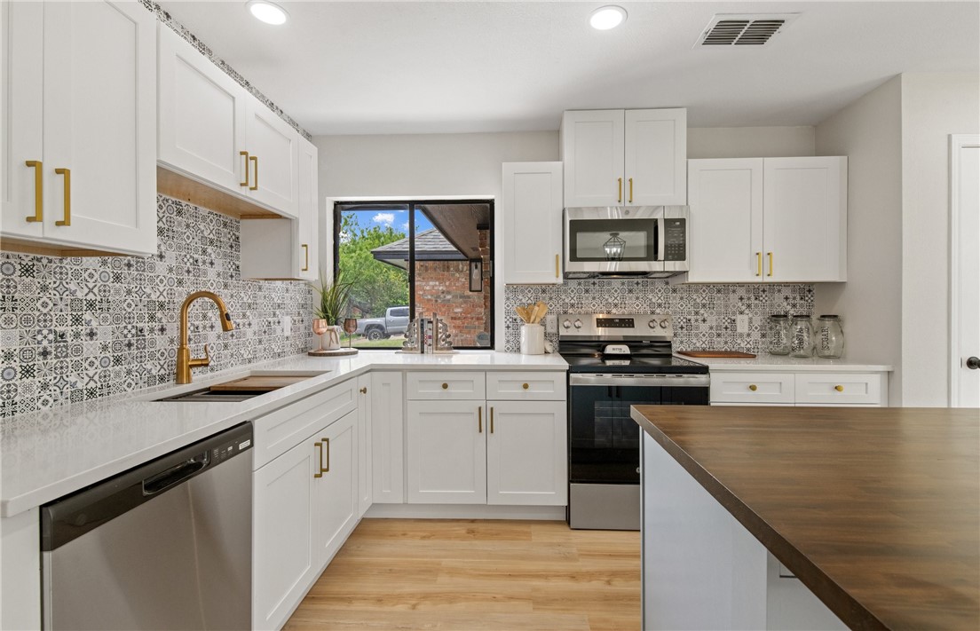 4530 Megal Dr Property Photo 8