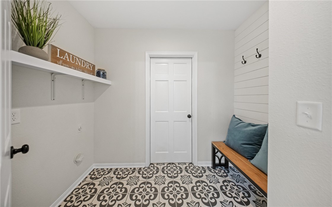 4530 Megal Dr Property Photo 27