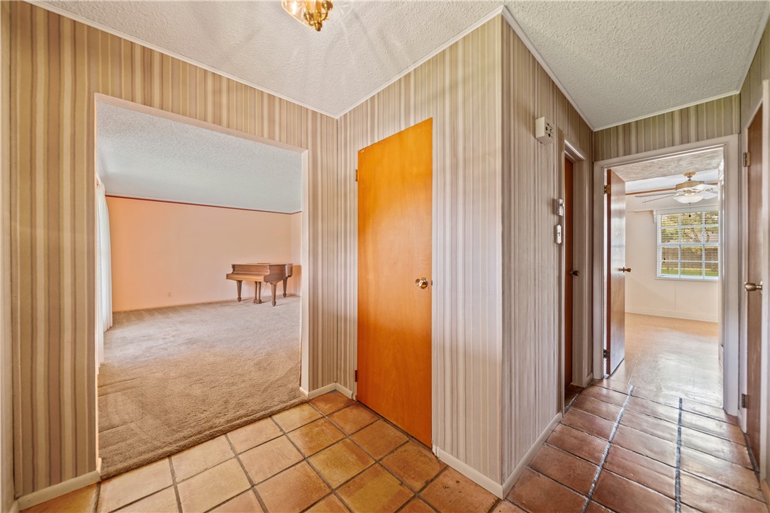 1112 David St Property Photo 7