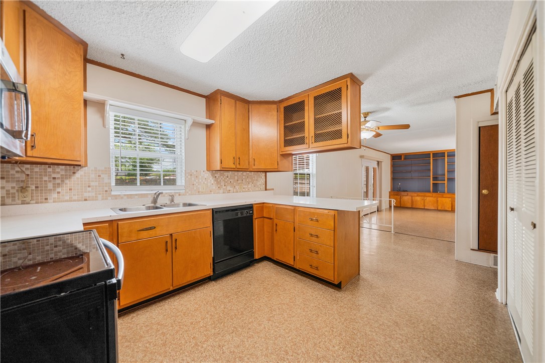 1112 David St Property Photo 11