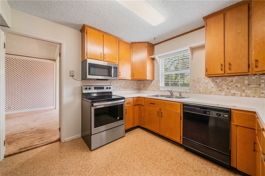 1112 David St Property Photo 12