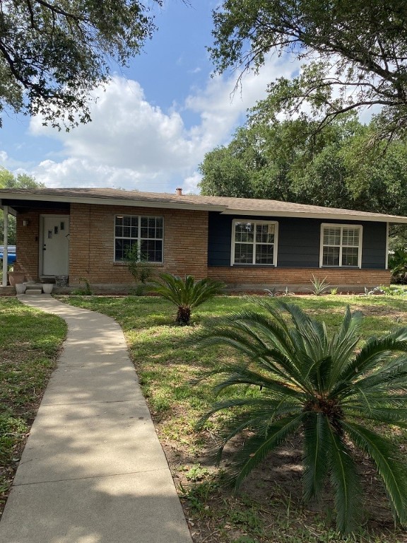 1301 Roosevelt Blvd Property Photo 2