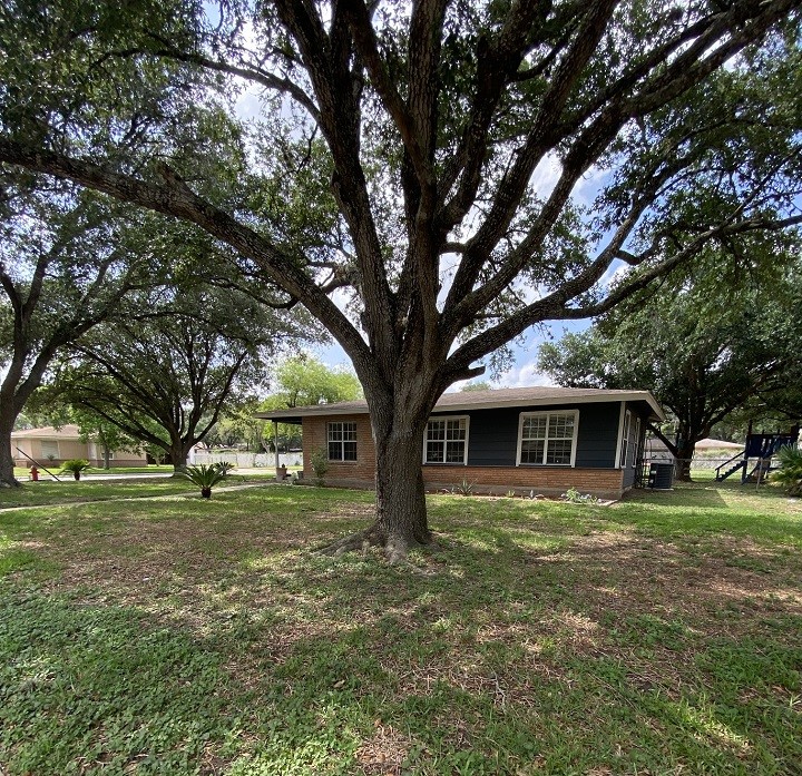 1301 Roosevelt Blvd Property Photo 25