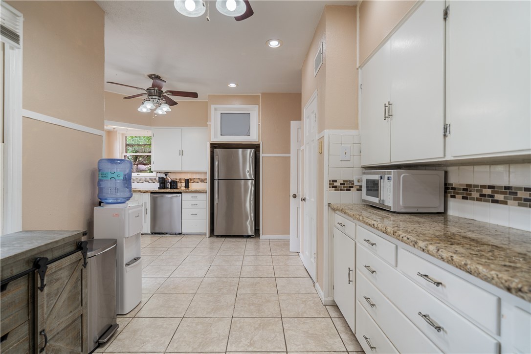 730 W Avenue A Property Photo 11