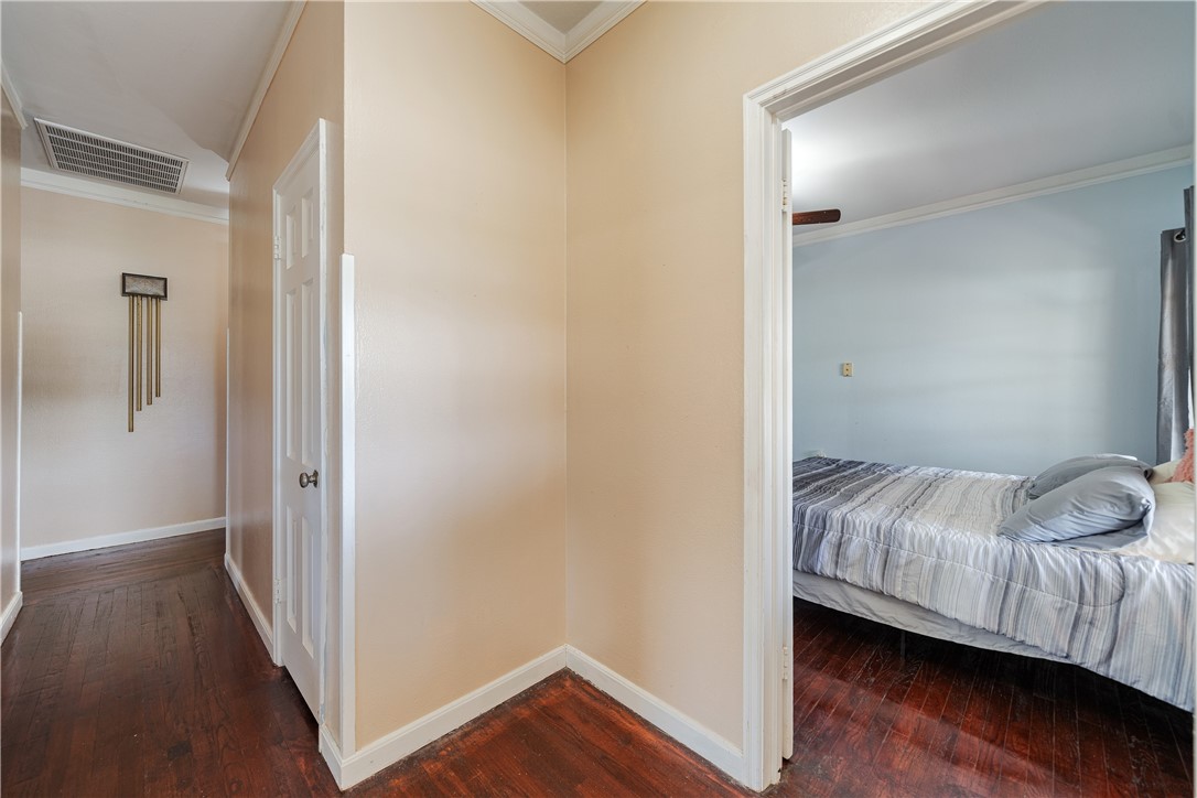 730 W Avenue A Property Photo 16