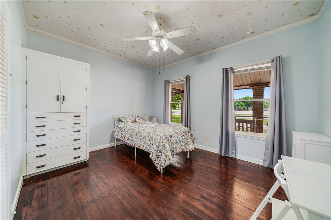 730 W Avenue A Property Photo 20