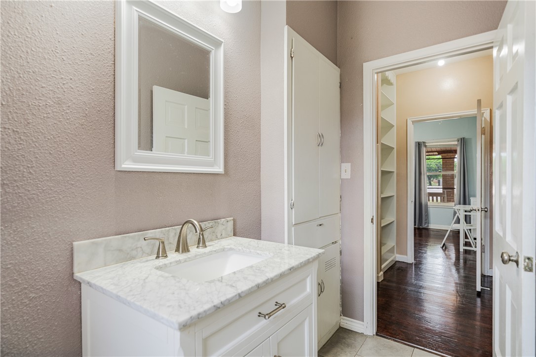 730 W Avenue A Property Photo 23