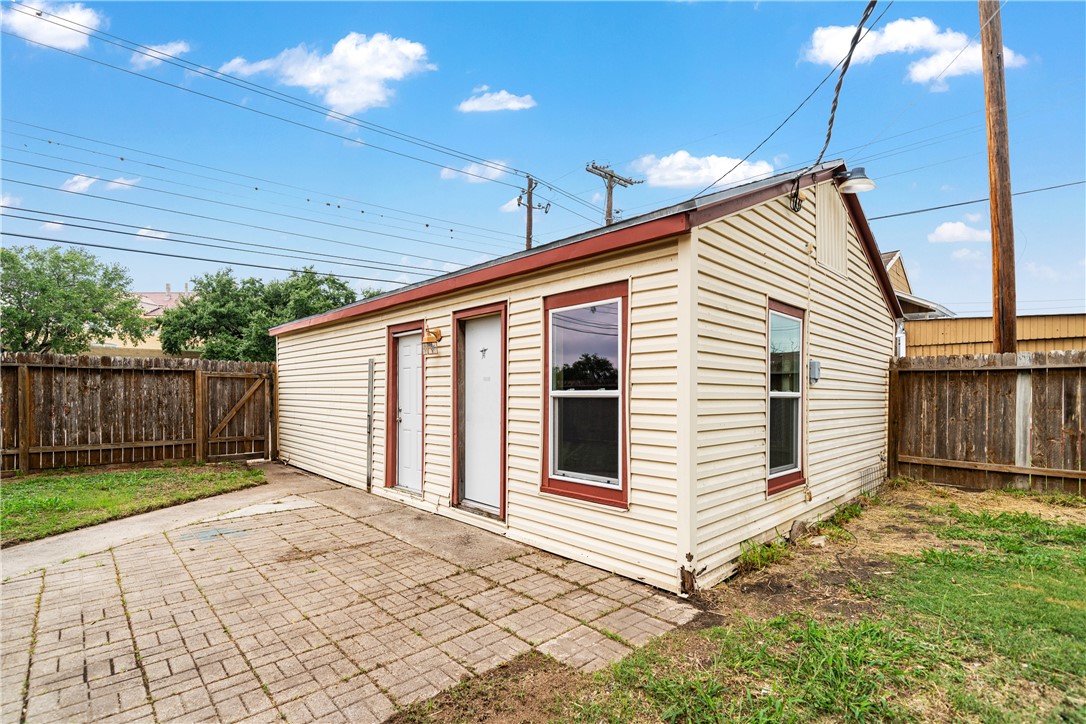730 W Avenue A Property Photo 35