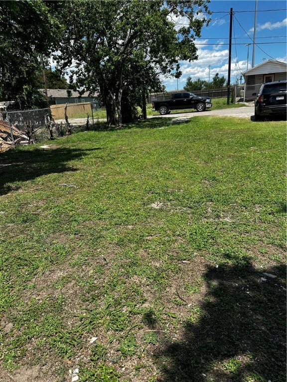 207 Spruce St Property Photo 3