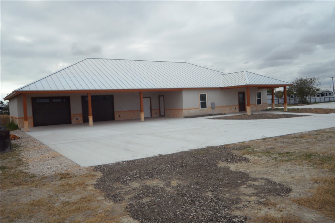 5334 Fm 1069 Road N Property Photo 2