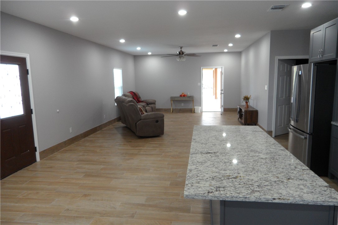 5334 Fm 1069 Road N Property Photo 8