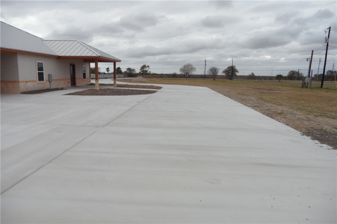 5334 Fm 1069 Road N Property Photo 20
