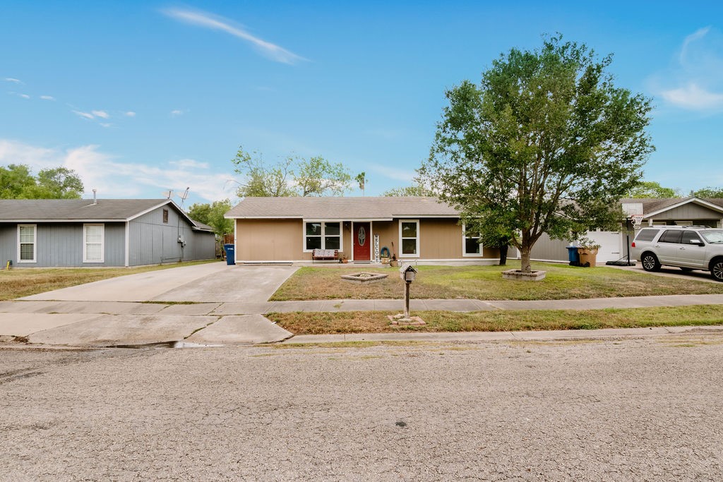 458871 Property Photo