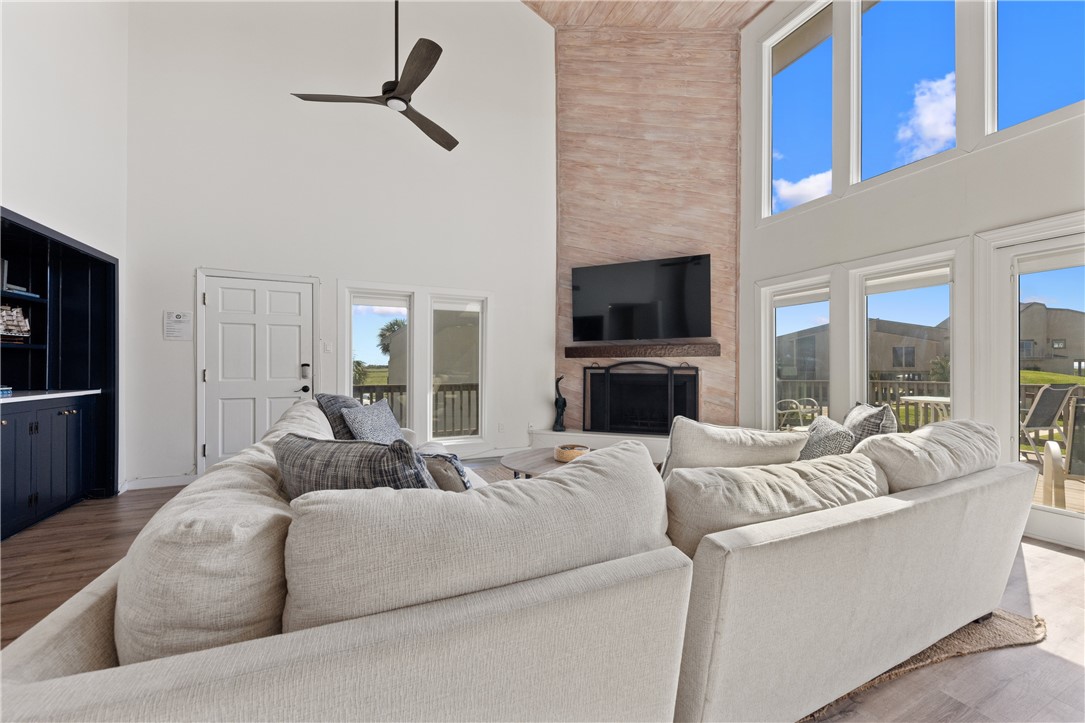 7393 State Highway 361 8-h Property Photo 4