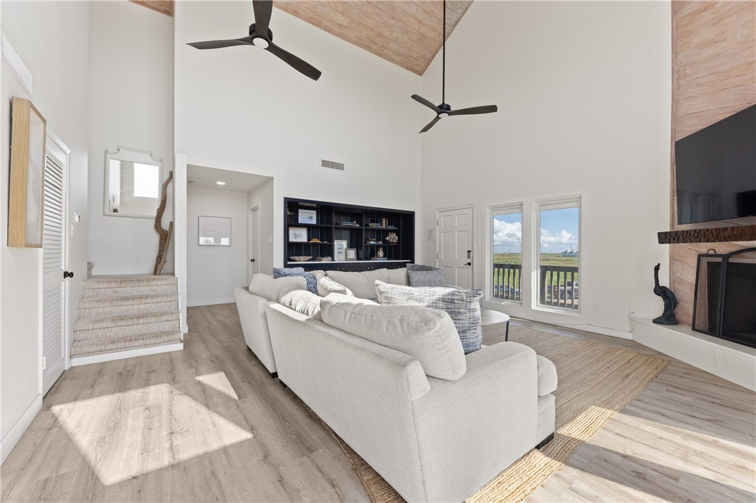 7393 State Highway 361 8-h Property Photo 5