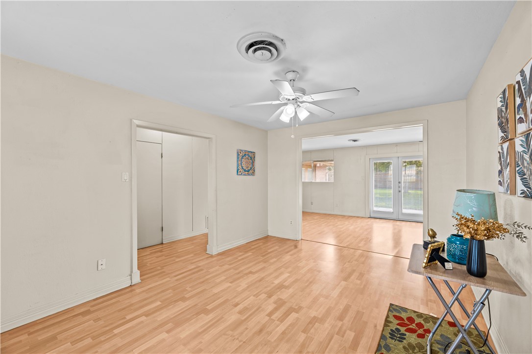857 Belmeade Dr Property Photo 4