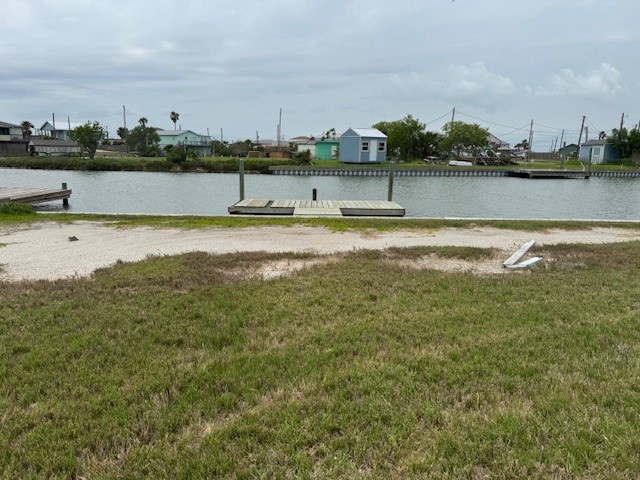 527 Copano Cove Property Photo 2