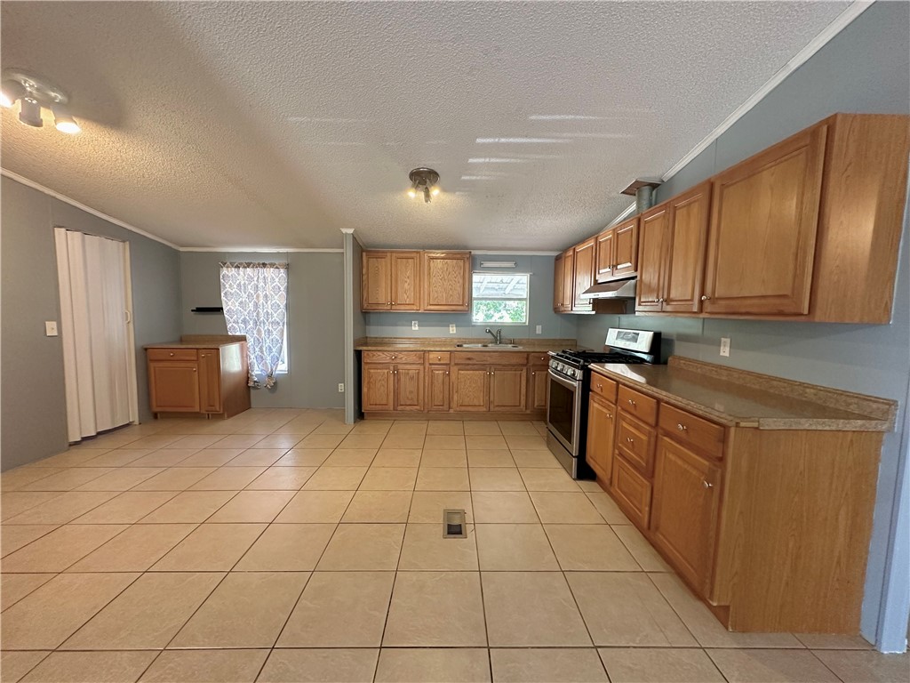5429 County Road 73a Property Photo 3