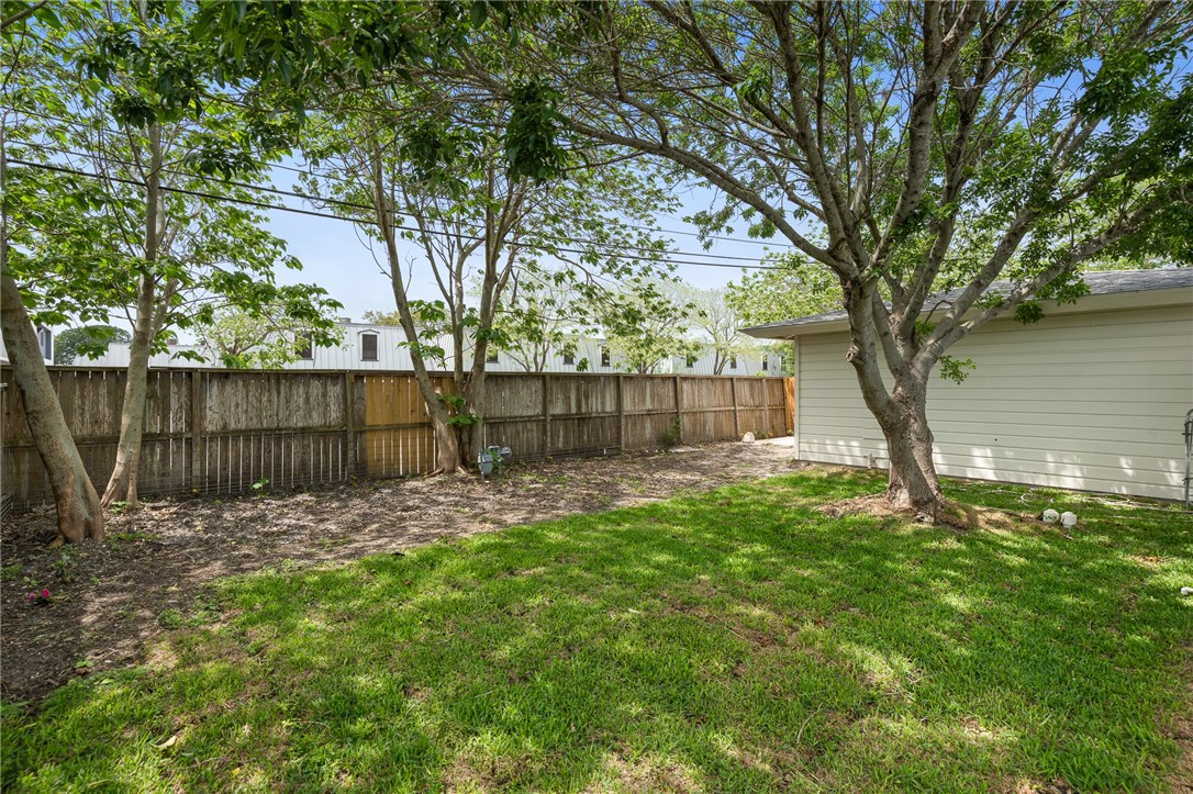 4837 Monette Dr Property Photo 35