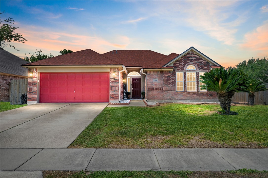 5921 Tapestry Dr Property Photo