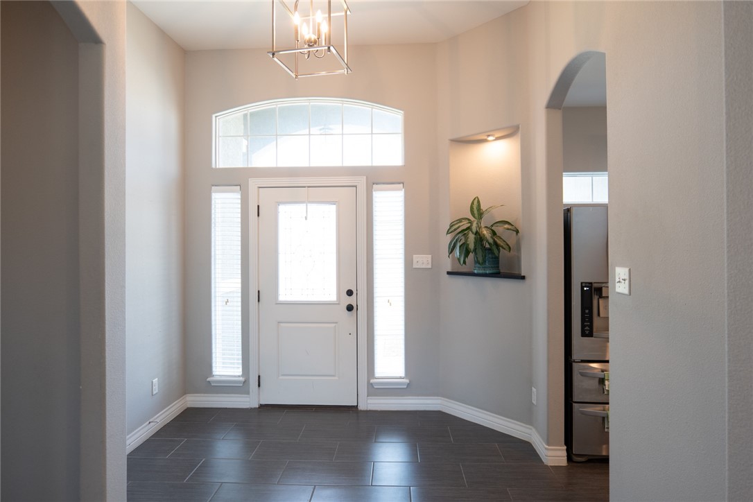 6734 Battery Park Ct Property Photo 3