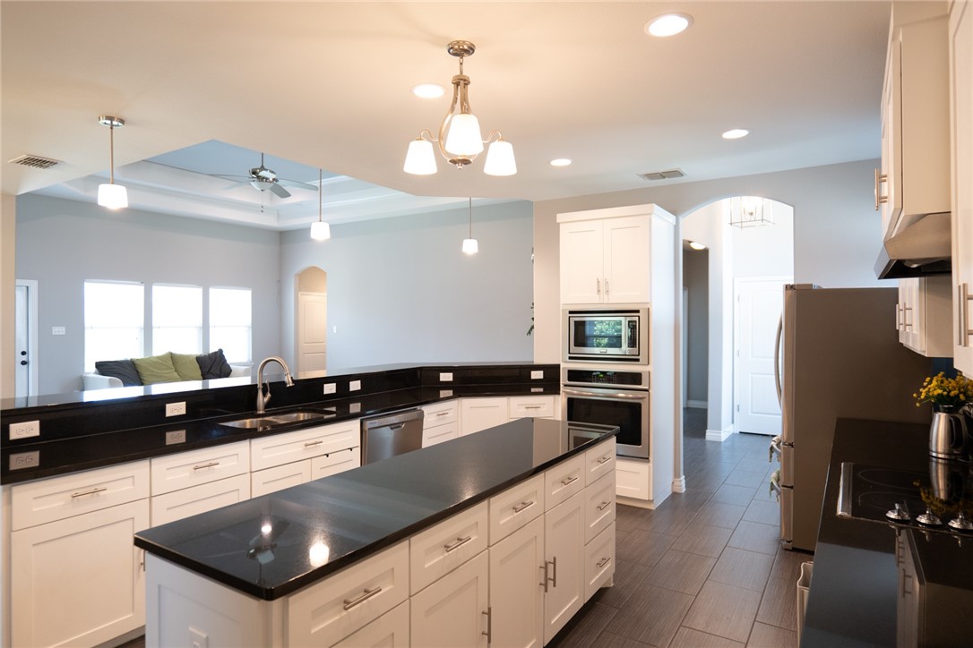 6734 Battery Park Ct Property Photo 8