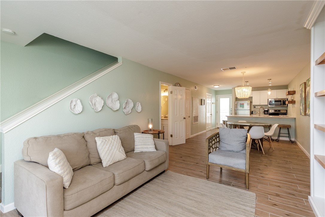 14802 Windward Dr 233 Property Photo 11